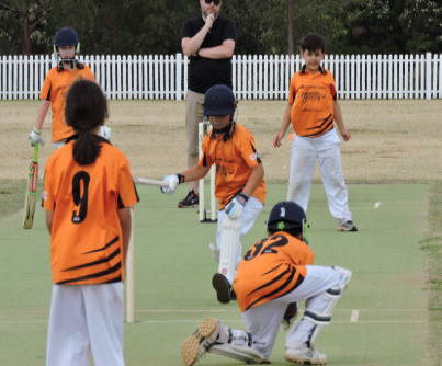 Under 10 2019, Hoxton Park Gallery